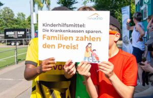 Benefizspiel Kinderlachen Stars&friends, RehaKind, BVB Legenden