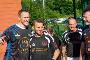 Benefizspiel Kinderlachen Stars&friends, RehaKind, BVB Legenden